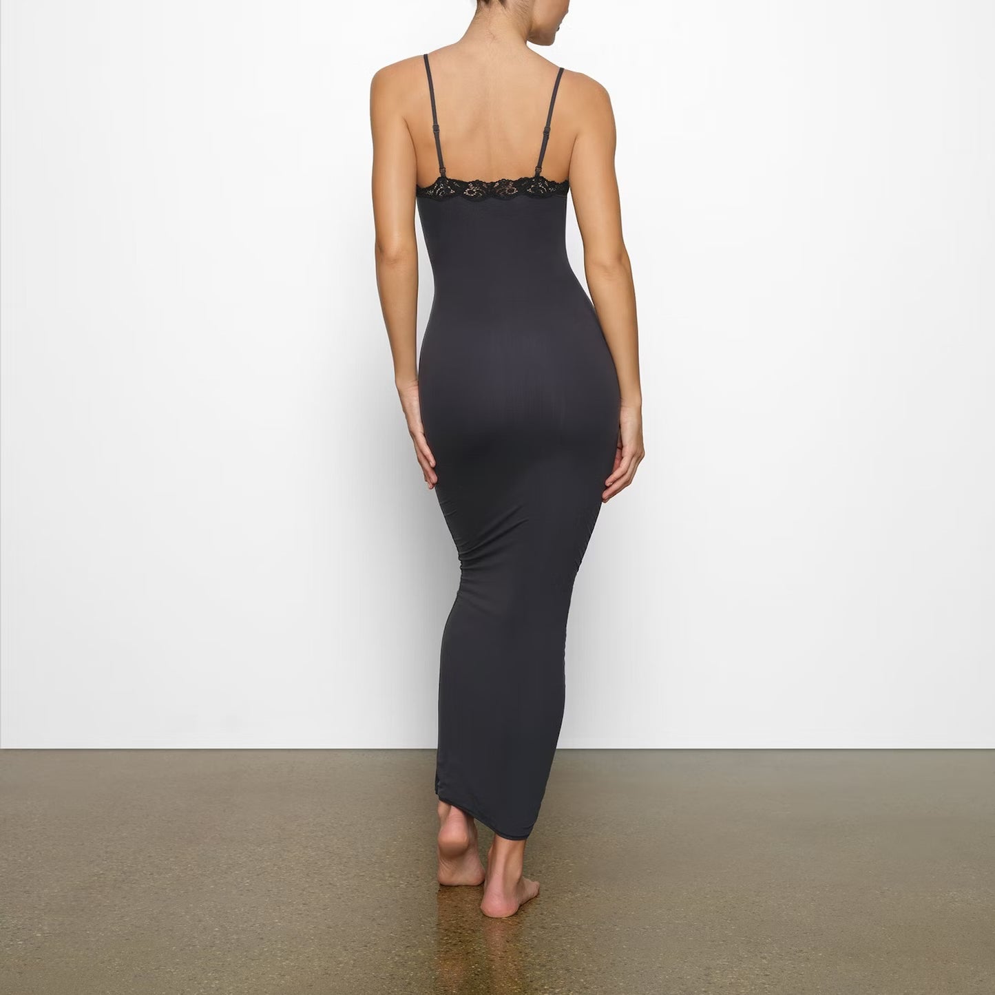 SKIMS fits everybody lace maxi